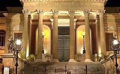 Il Teatro Massimo svela le sue meraviglie: apertura serale con biglietto di un euro
