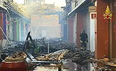 Ancora focolai nel centro commerciale Conca d'oro, si indaga sulle cause del rogo