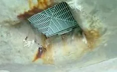 Mondello, si apre un nuovo fronte: giallo sui permessi per grate e tubi di scarico