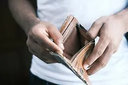 Allarme debiti a Siracusa: le sue famiglie sono le pi&ugrave; indebitate d'Italia. E anche a Palermo e Catania va male
