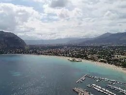 Palermo, le ombre che hanno cambiato Mondello: dai dubbi di infiltrazioni nella Italo Belga alle ipotesi sul futuro della spiaggia
