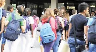 Dallo stop per il caldo da bollino rosso al nodo didattica a distanza: cosa dice la direttiva di Lagalla sulla scuola