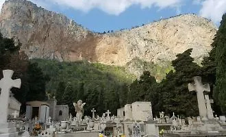 Palermo, operaio Reset colto da un malore e morto durante lo spurgo di una tomba al cimitero dei Rotoli