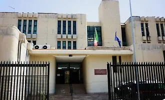 I colpi di pistola contro un magazzino a Bagheria, c'&egrave; il secondo fermato: &egrave; un 32enne cn precedenti