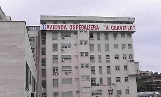 Aggrediti davanti a un bar dopo una partita di calcetto a Palermo, un uomo in ospedale