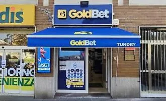 Rapina a centro scommesse in corso Tukory, subito presi dai carabinieri: due arresti