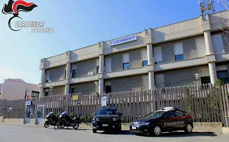 Perseguitava una donna: divieto di avvicinamento e braccialetto elettronico