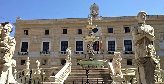 &laquo;Dipendenti "retrocessi" illegittimamente, stangata da oltre 200mila euro per il Comune di Palermo&raquo;