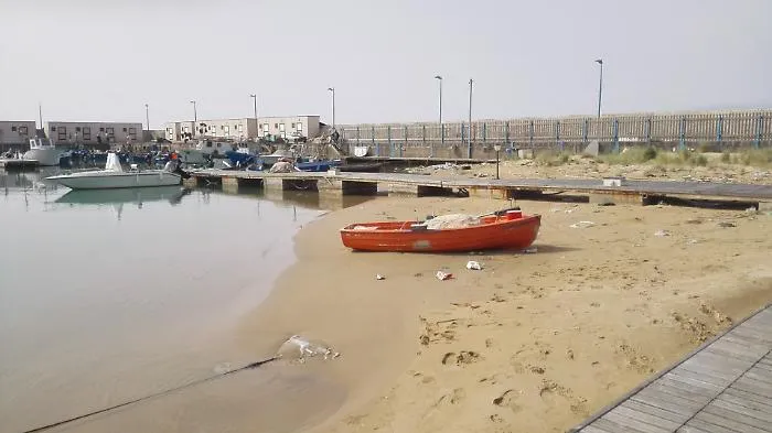 Porto di Gela nuovamente insabbiato: tutte le barche trasferite a Licata