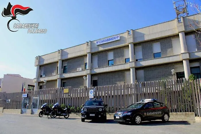 Ciminna, arrestato 26enne: in casa nascosti 70 grammi di hashish e marijuana