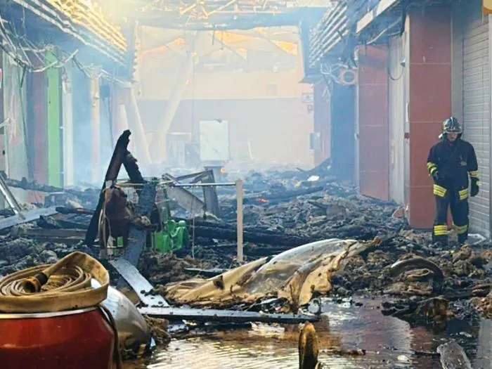 Incendio al Conca d&rsquo;Oro, la vertenza Risparmio Casa: a rischio 23 lavoratori, i sindacati chiedono un tavolo