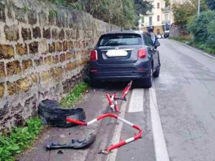 Il parco e l'allargamento della strada, un terreno per due progetti: pasticcio sui lavori di rilancio per Villa Turrisi