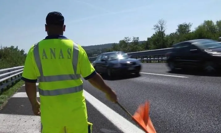 Incidente con sei auto coinvolte tra Carini e Tommaso Natale, traffico bloccato sull'A29